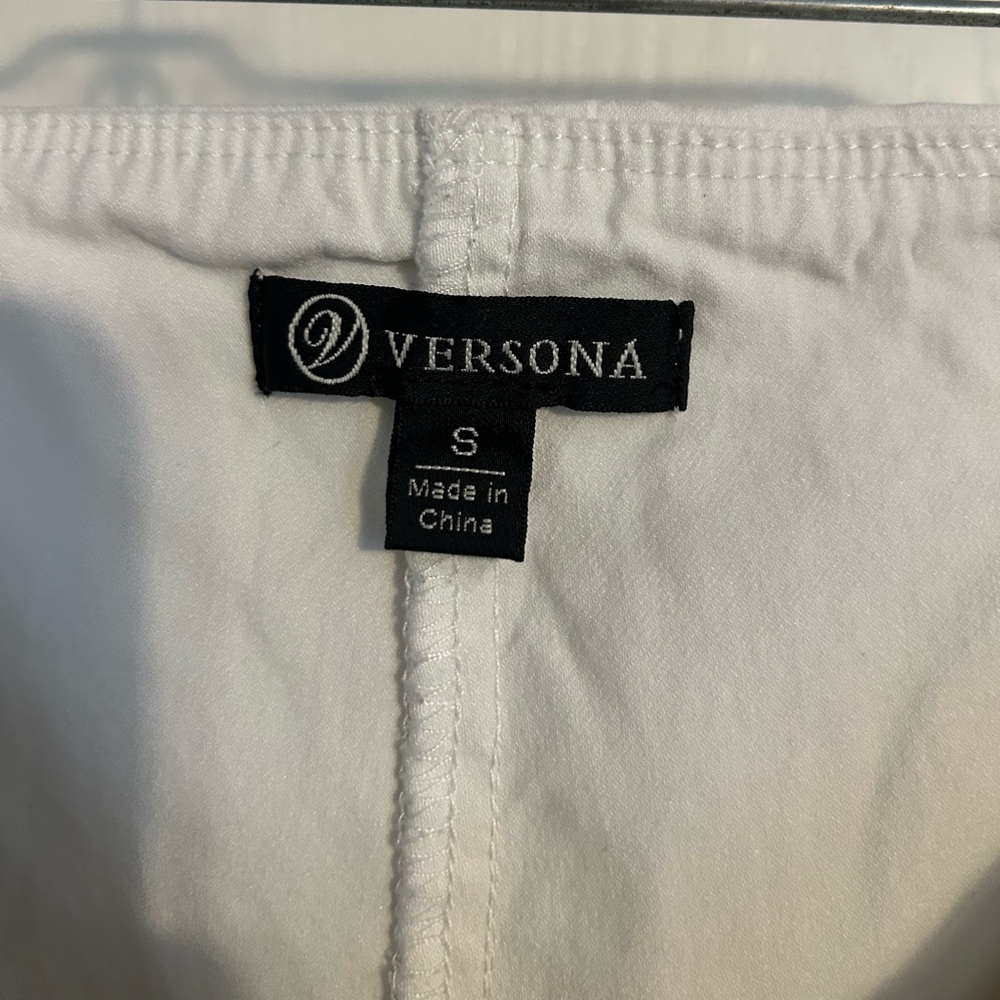 Versona | Cream Mini Skirt | Size Small - Picture 5 of 8